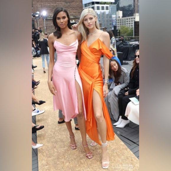 Pink satin slip size small - Picture 2 of 3